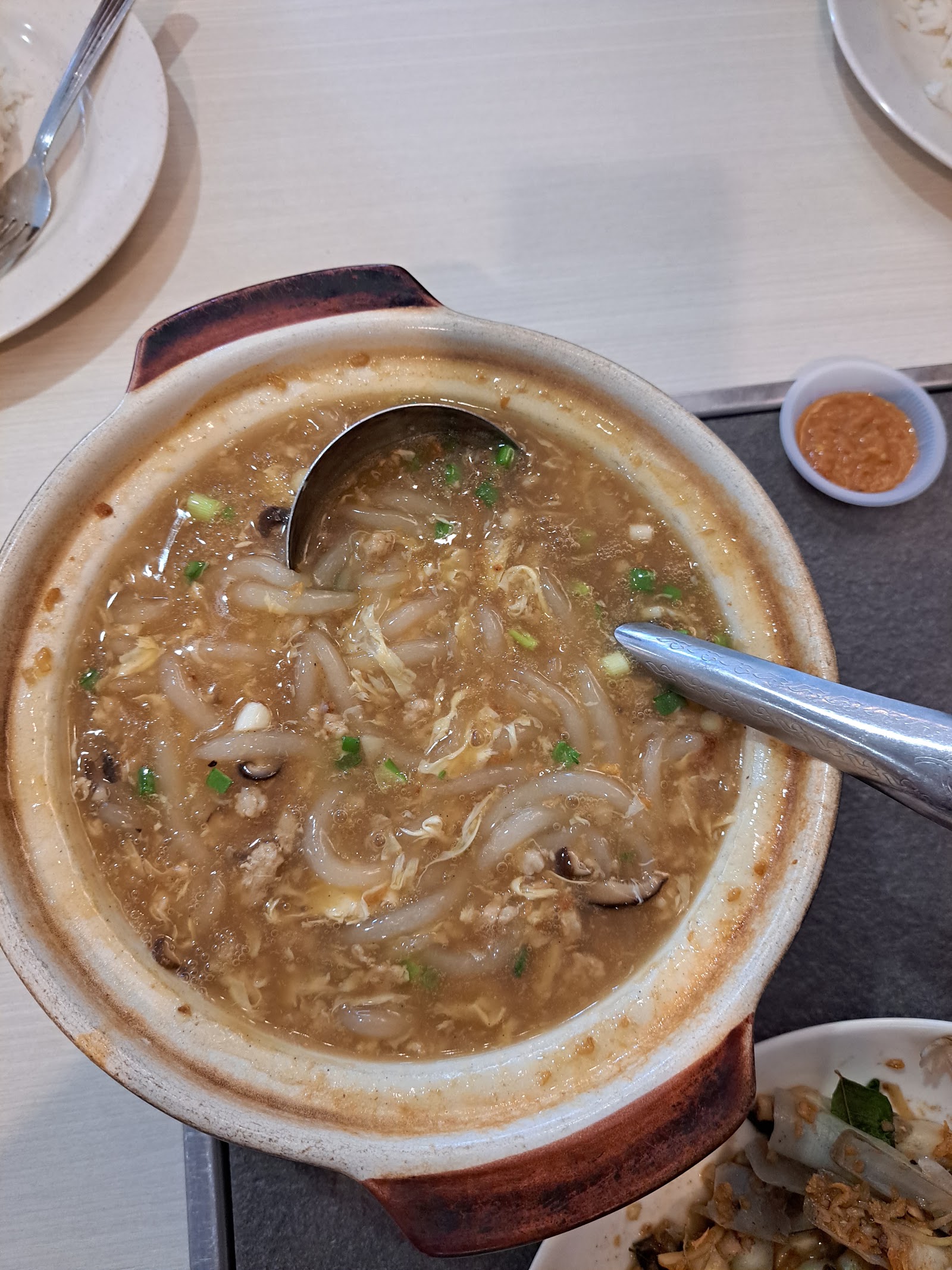 招牌老鼠粉 Claypot Noodle